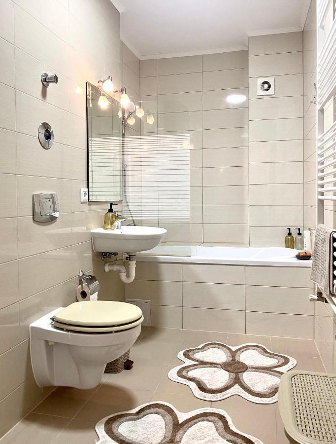 Daria'S Apartment Braszów Zewnętrze zdjęcie